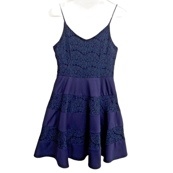 Annabelle Dresses & Skirts - Annabella Dress Juniors Medium Navy Blue Knit Mini Fit Flare Sleeveless Lace